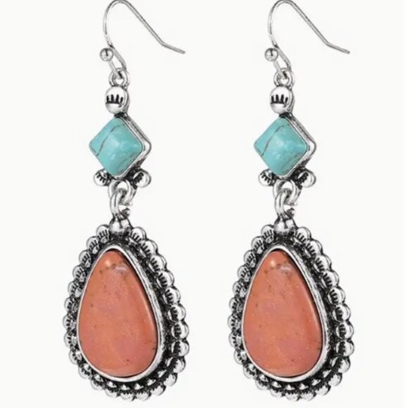 d'Vine Products Jewelry - Bohemian Style Silver Electro-Plated Synthetic Turquoise Accents Earrings
